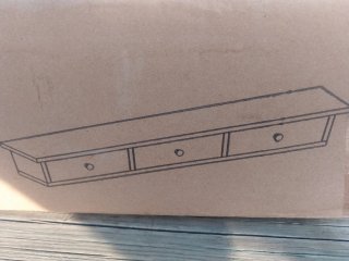 Estante pared blanco con 3 cajones
