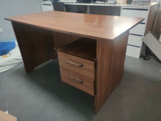 Mesa escritorio de despacho madera maciza