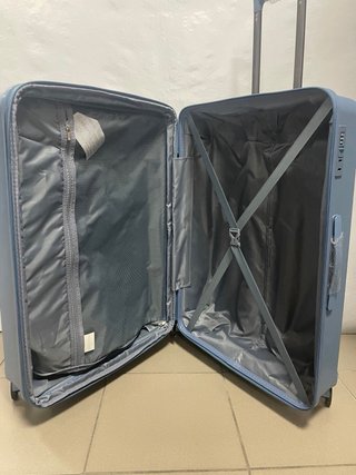 Maleta grande extensible pp 23 kilos nueva