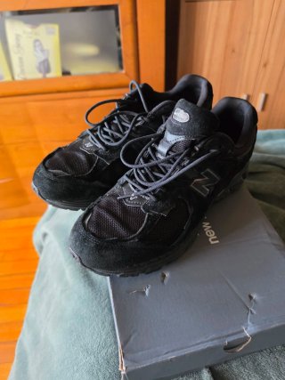 New Balance 2002R Gore-Tex Protección Pack