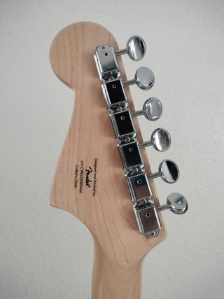 Squier Paranormal Strat-o-Sonic 2023