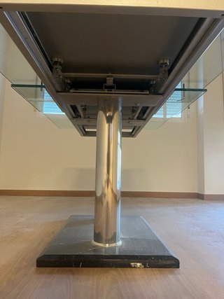 Mesa de comedor cristal pie de mármol
