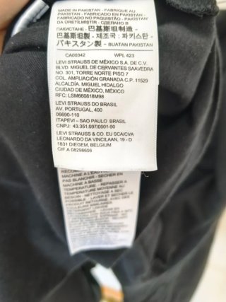 T-shirt Levi's manga comprida preta