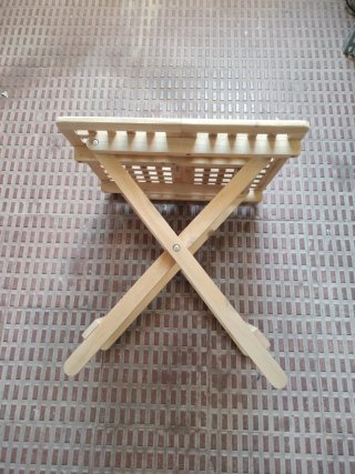 Tavolo pieghevole in legno