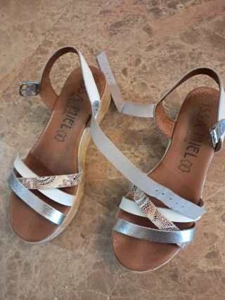 Sandalias de plataforma de piel real
