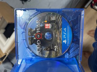 God of War y God of War Ragnarök PS4