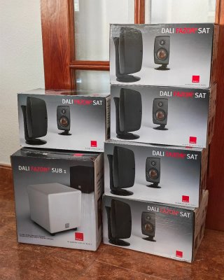 Altavoces Dali Fazon Sat Cinema 5.0 y subwoofer