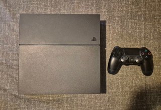 PS4 + Mando + 3 Juegos