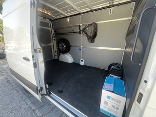 Mercedes-Benz eSprinter 2021
