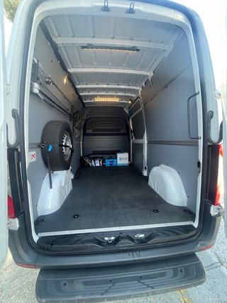Mercedes-Benz eSprinter 2021