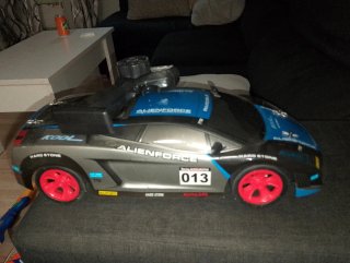Coche teledirigido Alienforce 2.4GHz