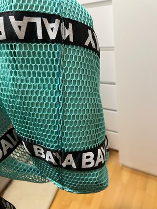Bolso de playa de malla turquesa