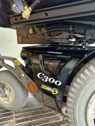 Silla de ruedas eléctrica Permobil C300
