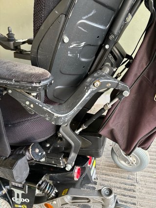 Silla de ruedas eléctrica Permobil C300
