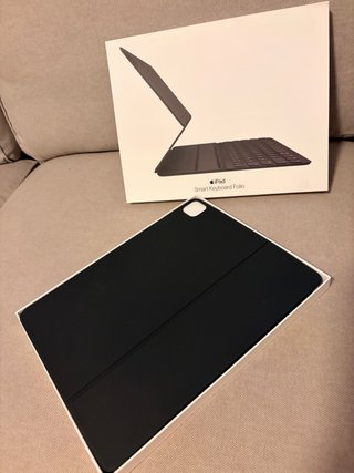 Custodia con tastiera Smart Keyboard Folio per iPad 12.9