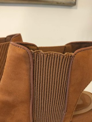 Sandalias marrones tacón abierto