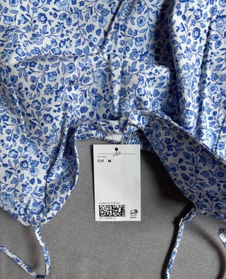 Vestido flores SIN ESTRENAR.Con etiqueta.Nuevo