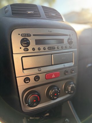 Alfa Romeo 147 Ti 1.9 Jtd