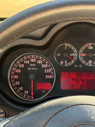 Alfa Romeo 147 Ti 1.9 Jtd