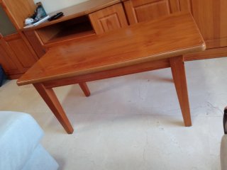 Mesita de madera