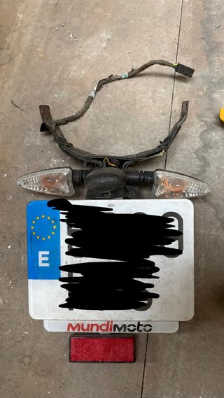 Portamatriculas + Intermitentes Daytona 675