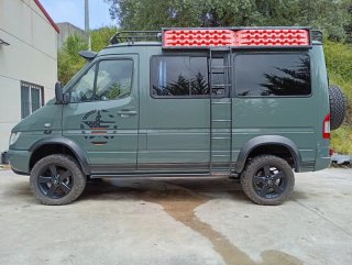 Mercedes-Benz Sprinter 2005