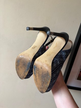 Sandalias Guess Azul y Dorado