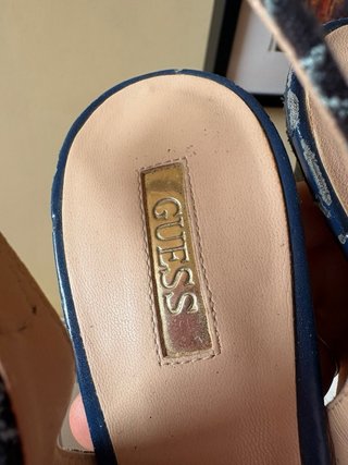 Sandalias Guess Azul y Dorado