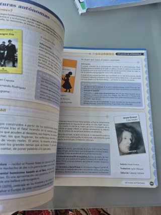 Lengua castellana y literatura II. Libro del es...