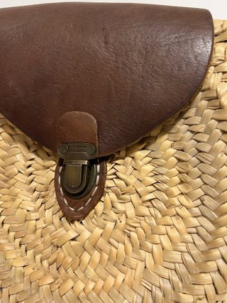 Bolso redondo de esparto y piel