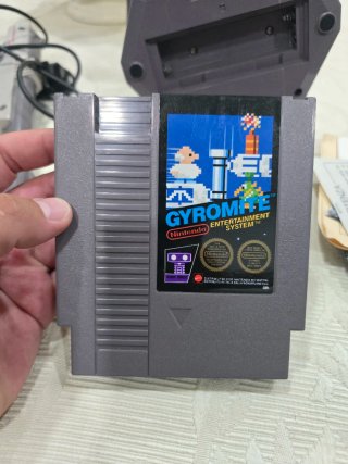 Nintendo Gyromite R.O.B. Robot NES
