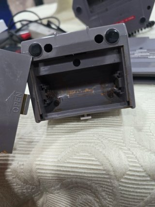 Nintendo Gyromite R.O.B. Robot NES
