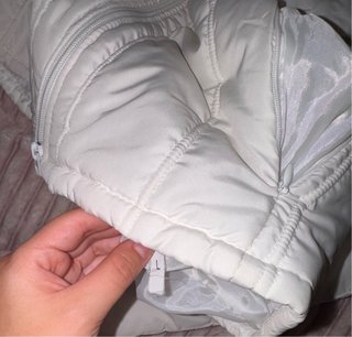 Chaqueta blanca con cuello de pelo