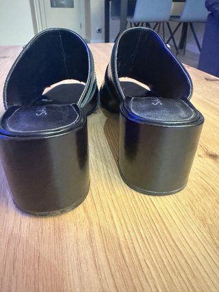 Sandalias Sarkany Piel Talla 37 Tacón Ancho