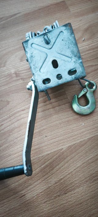 Cabrestante manual Einhell TC-WI 500 – 500 kg