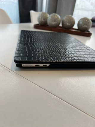 Custodia per MacBook in pelle di coccodrillo nero - 13,2 pollici