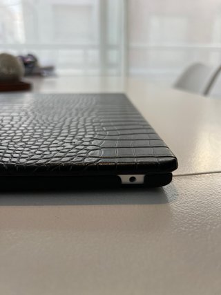 Custodia per MacBook in pelle di coccodrillo nero - 13,2 pollici