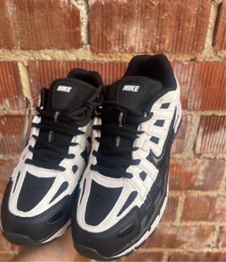 Nike P6000 Negro y Blanco