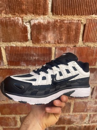 Nike P6000 Negro y Blanco