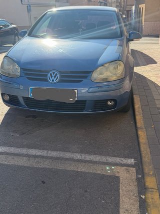 Volkswagen Golf 2004