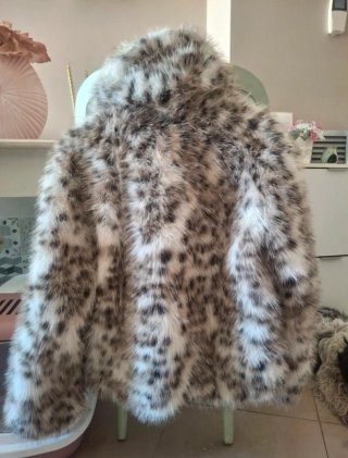 Chaqueta pelo leopardo Stradivarius Talla M