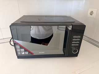 Microondas Koenic Negro 23L