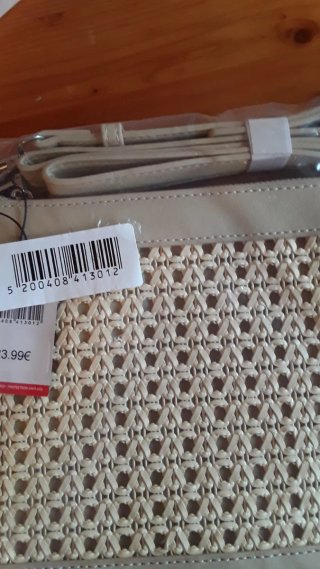 Bolso de verano beige tejido