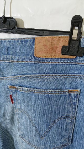 Jeans Levi's 570 Straight Fit elasticizzati
