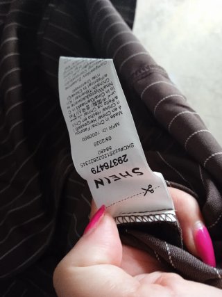 Vestido midi marrón con rayas