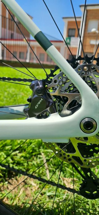 Cube Nuroad Hybrid Race 400x Talla L, bici gravel