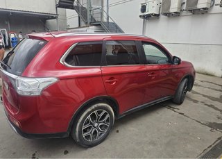 Mitsubishi Outlander 2014