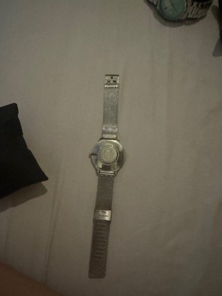 Reloj Marea Plata Esfera Negra Brillos