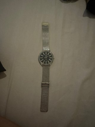 Reloj Marea Plata Esfera Negra Brillos