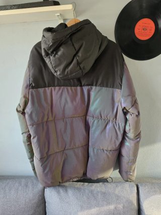 Cazadora reflectante capucha